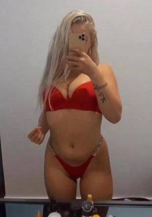 Büyükçekmece Escort Esra İle Zevke Düşkün Saatler